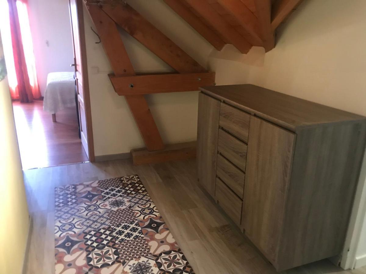 Les Gites De La Maison Bleue D'Estialescq 外观 照片