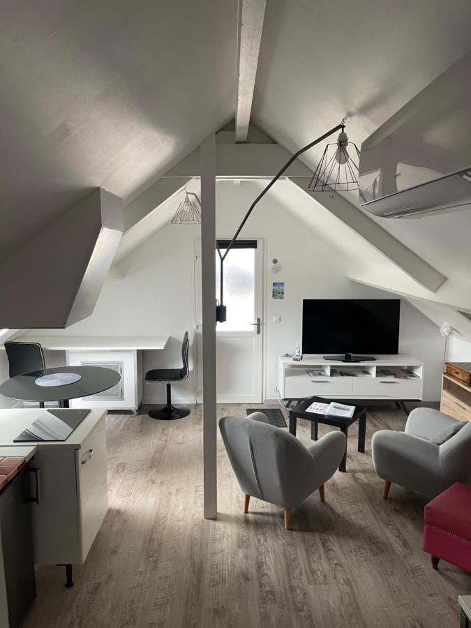 Les Gites De La Maison Bleue D'Estialescq 外观 照片