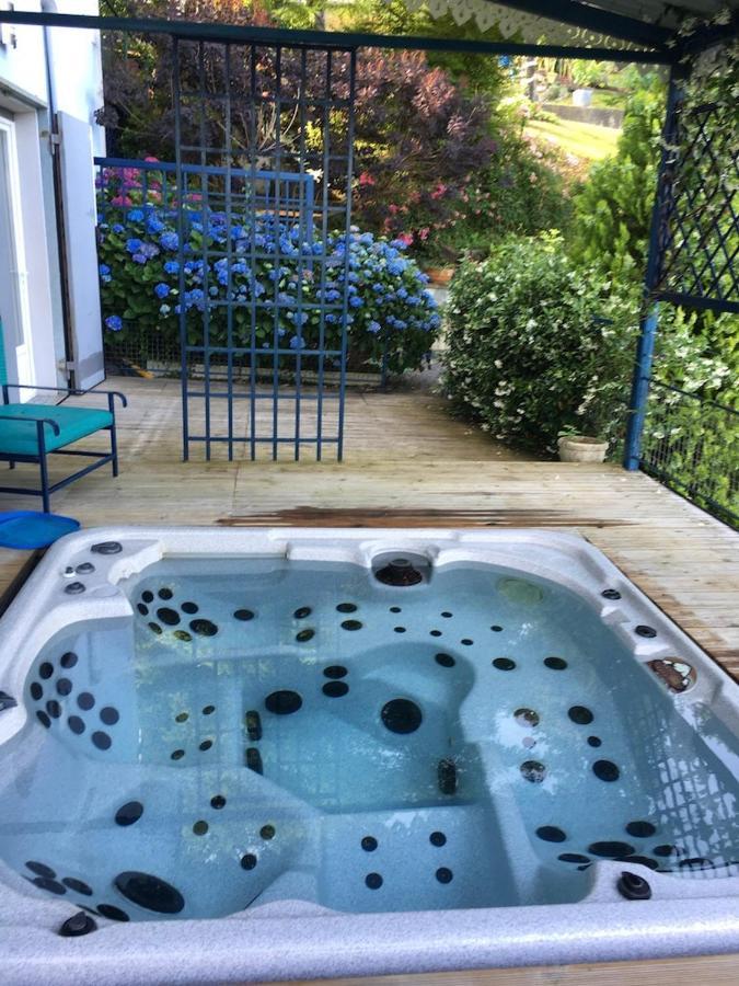 Les Gites De La Maison Bleue D'Estialescq 外观 照片